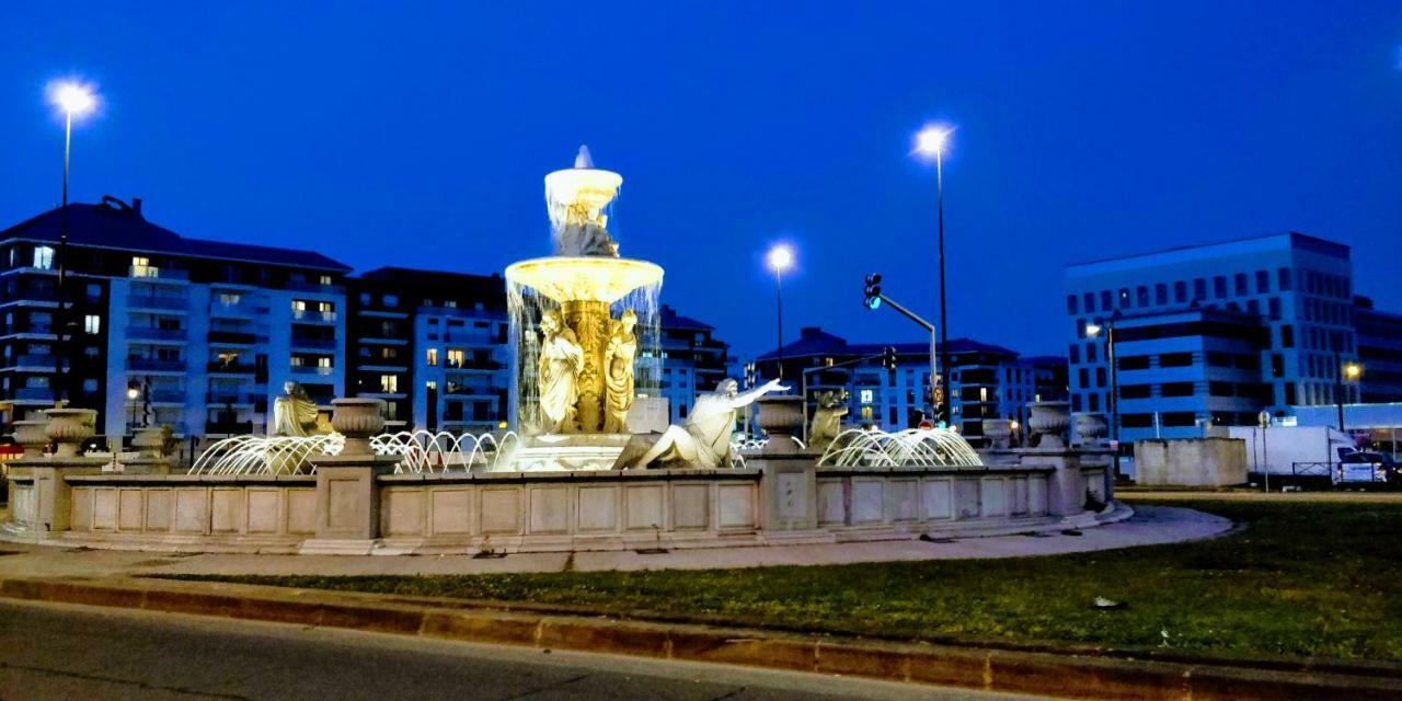 شقة Le Parisien T1Antony-Berny By Beds4Wanderlust - 35M2 Avec Balcon - Aeroport Orly 5Miles - Train Station Rer B Orlyval 1Mile المظهر الخارجي الصورة