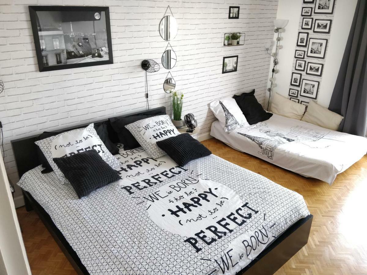 شقة Le Parisien T1Antony-Berny By Beds4Wanderlust - 35M2 Avec Balcon - Aeroport Orly 5Miles - Train Station Rer B Orlyval 1Mile المظهر الخارجي الصورة
