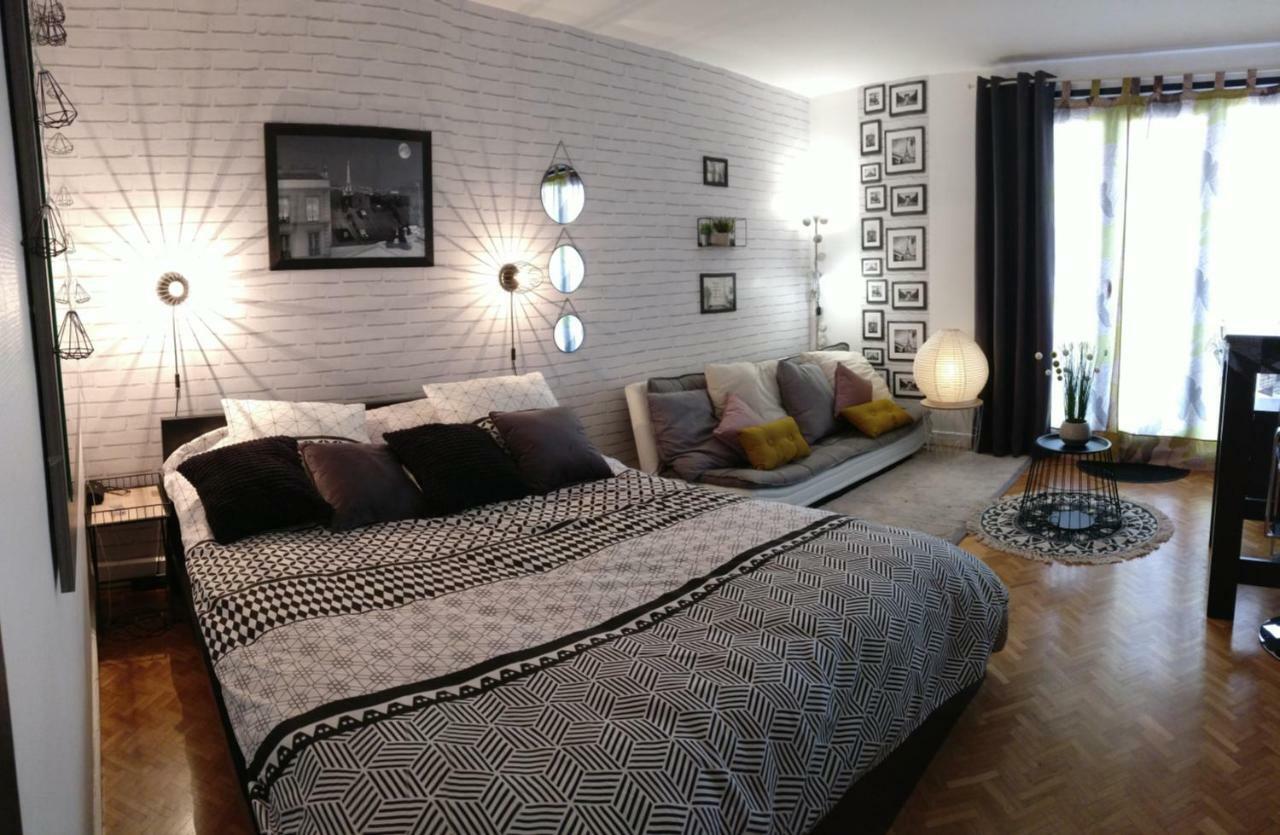 شقة Le Parisien T1Antony-Berny By Beds4Wanderlust - 35M2 Avec Balcon - Aeroport Orly 5Miles - Train Station Rer B Orlyval 1Mile المظهر الخارجي الصورة