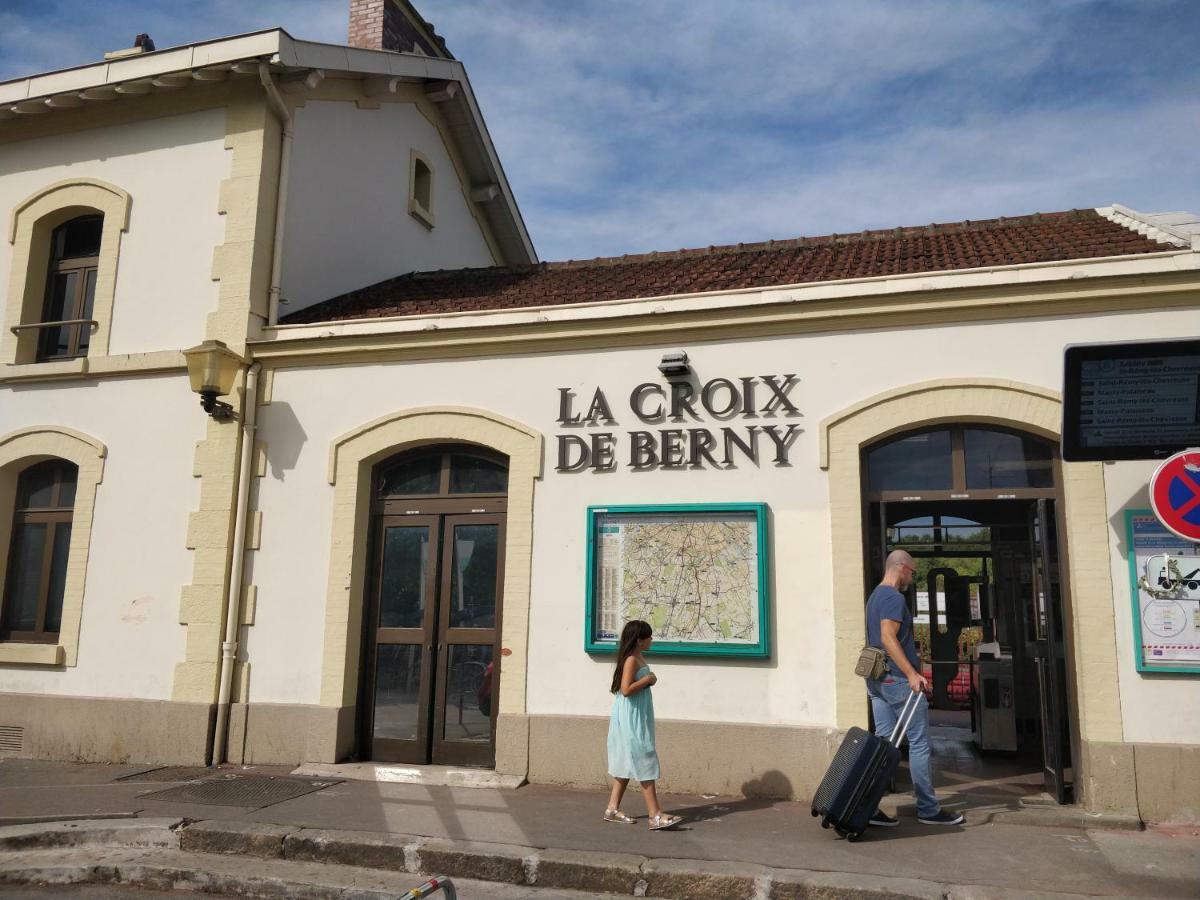 شقة Le Parisien T1Antony-Berny By Beds4Wanderlust - 35M2 Avec Balcon - Aeroport Orly 5Miles - Train Station Rer B Orlyval 1Mile المظهر الخارجي الصورة
